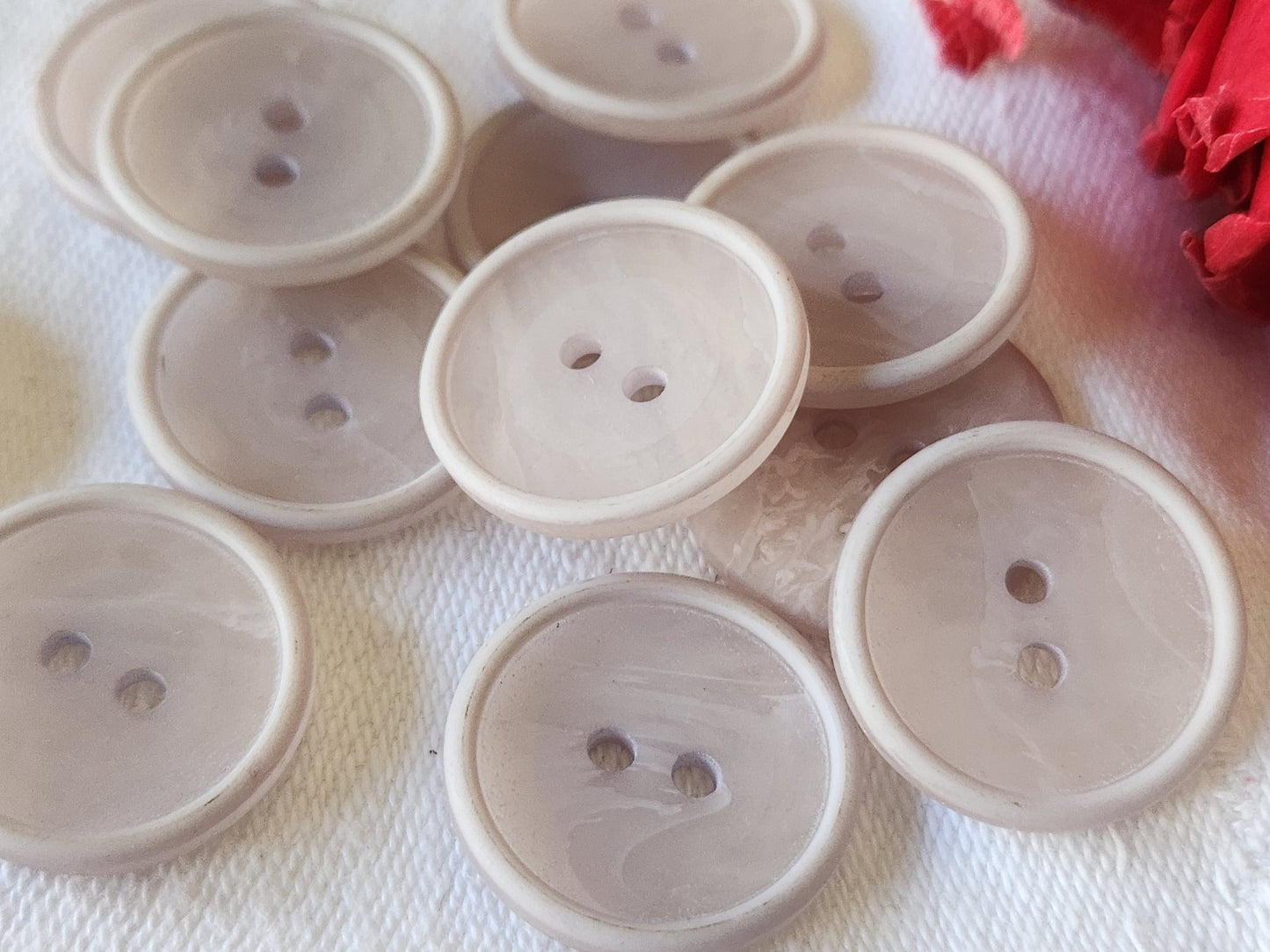 Lot 10  boutons vintage violet mat à trous 2,1 cm ref 5223