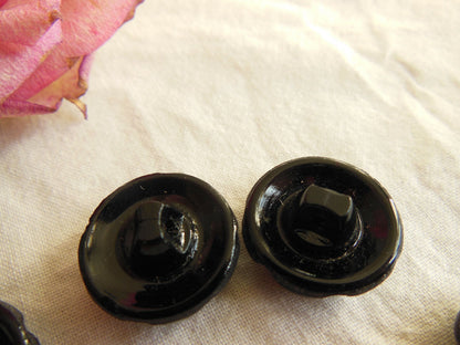 Duo boutons anciens en verre à strasser noir  diamètre: 1,7 cm G12H