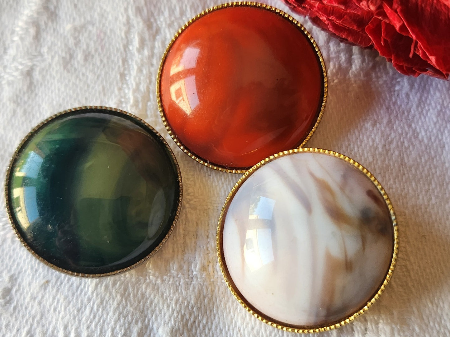 Trio boutons vintage metal coeur  moucheté 2,3 cm à pied G14H