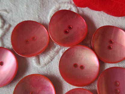 Lot 8 boutons vintage en nacre rose flashy 2,2 cm trous ref 323
