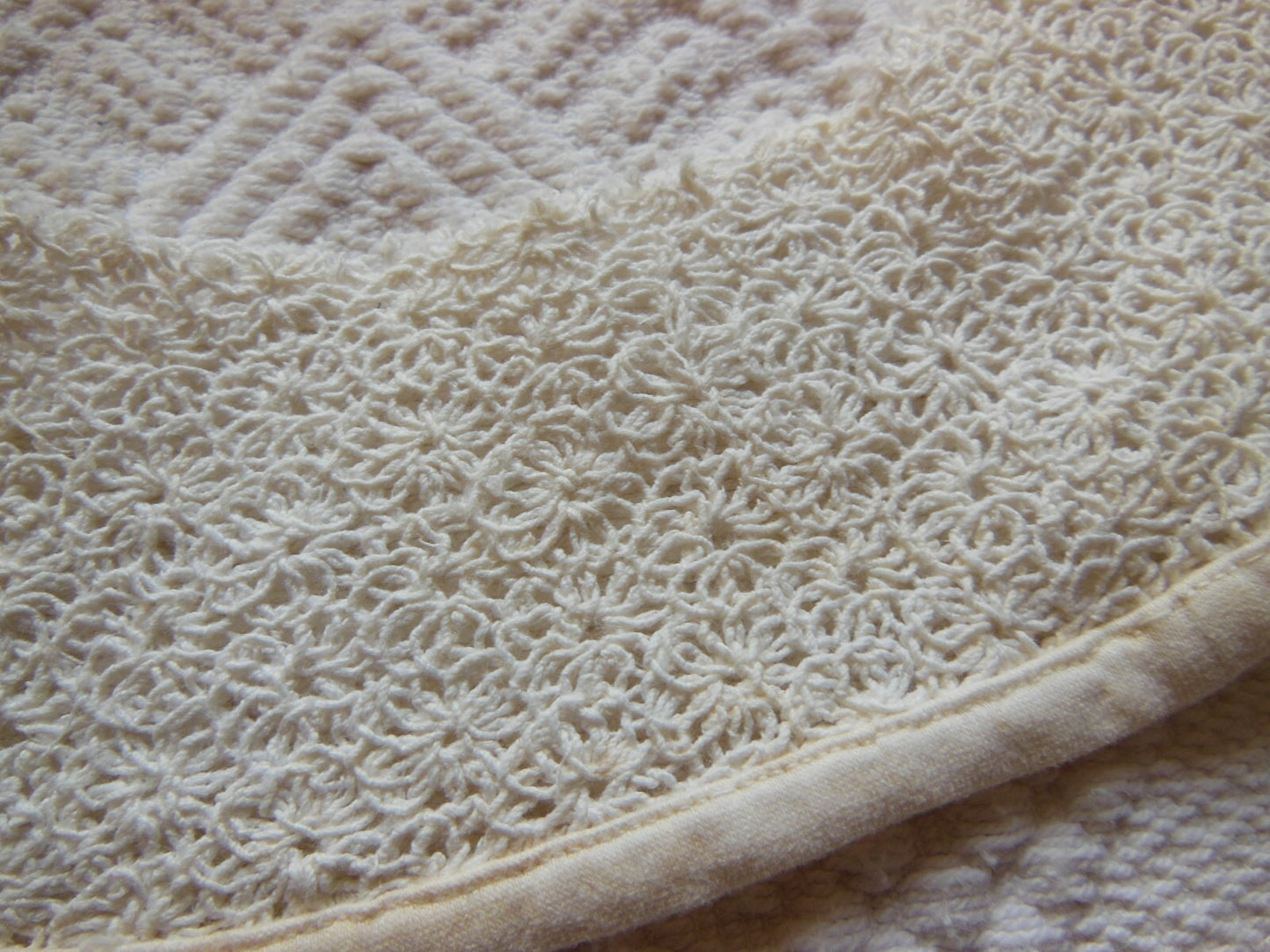 Col ancien bebe poupée enfant  jolie fleur  création couture T2-31