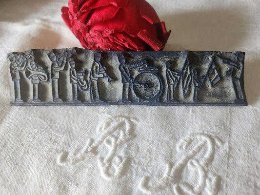 Tampon ancien sans support frise broderie collection defilé 14 juillet    n°37-2