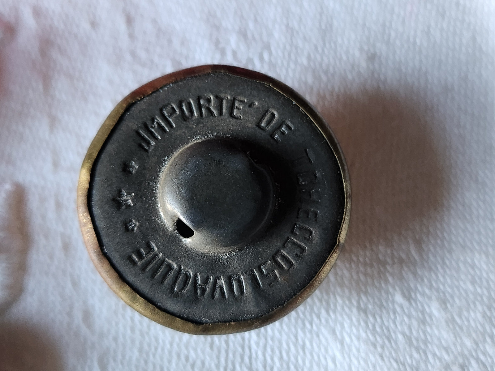 Gros bouton ancien en métal  bombé travaillé collection   2,6 cm D7S
