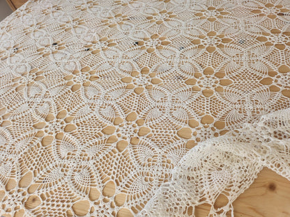 Ancienne nappe crochet blanc dessus de lit rideau 220 sur 145 cm B7
