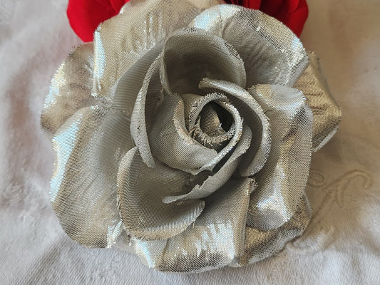 Grosse fleur ancienne argentée sur broche chapeau 9,5 cm T0-21
