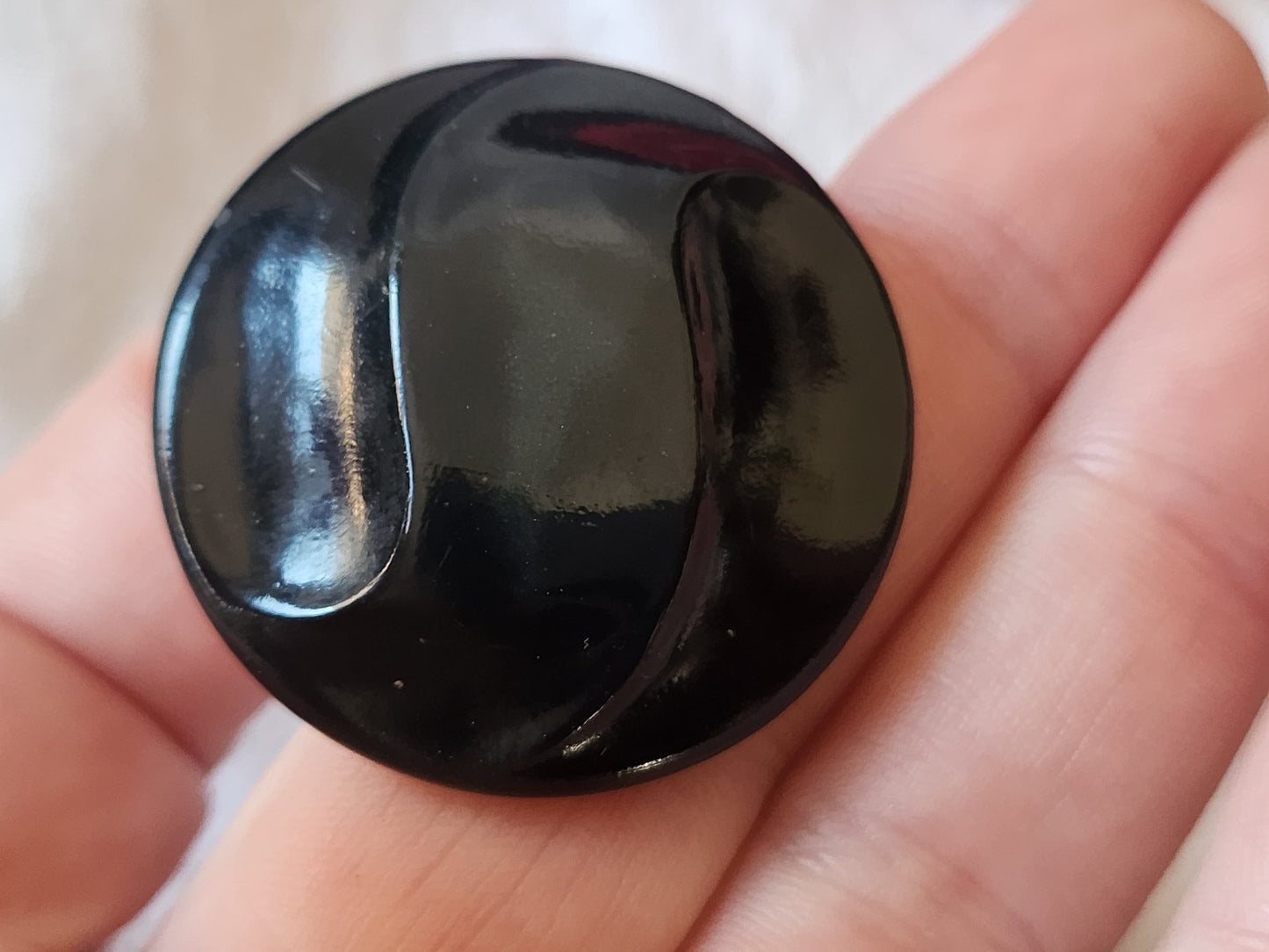 Gros bouton ancien en celluloïd noir  collection diamètre 3,6  cm D17O