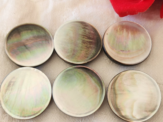 Lot 6 gros bouton ancien en nacre épais joli gris  à pied 3 cm ref 6068