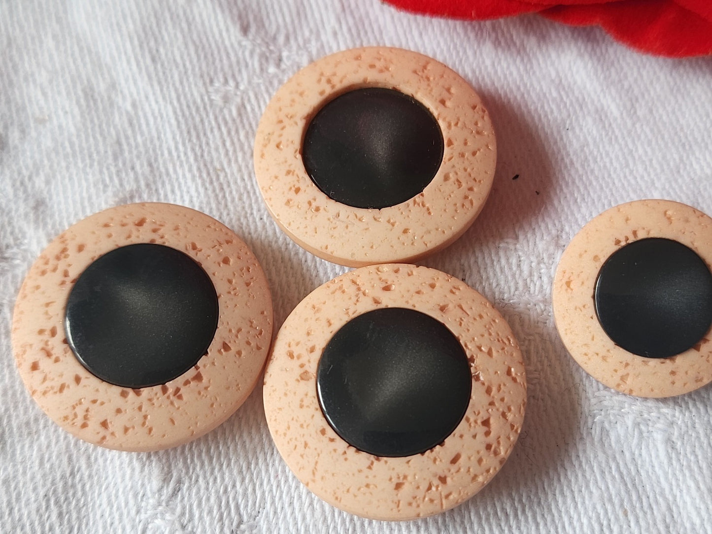Lot 4 boutons vintage rose gris ouriginaux pied 1,8 et 2,3 cm ref 1811