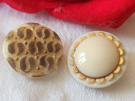 Duo boutons anciens en verre vintage beige sable doré   1,7 cm G13A