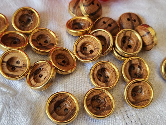 Lot 24 boutons anciens en Bois cercle metal vintage trous petits 1,3 cm ref 699
