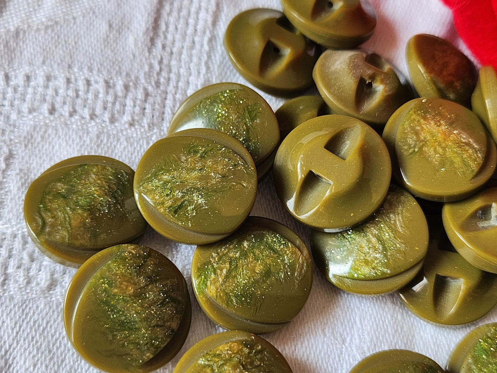 Lot 12 boutons vintage vert paillette pied 1,7 cm ref 1453