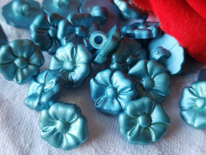 Lot 21  boutons vintage bleu fleur pied 1,3 cm ref 3903