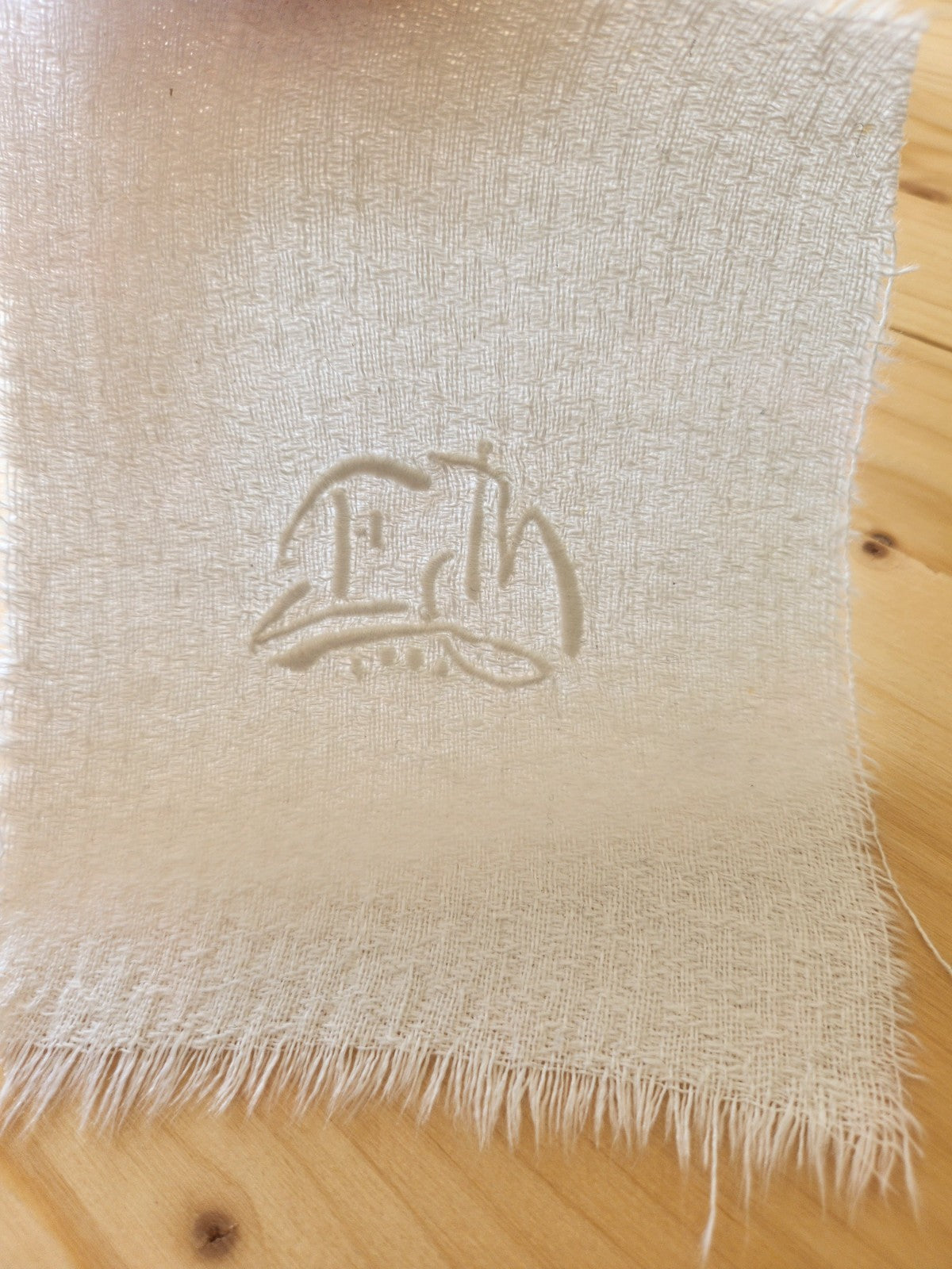 Ancien monogramme ancien FM  3,2 cm sur 5 cm T8
