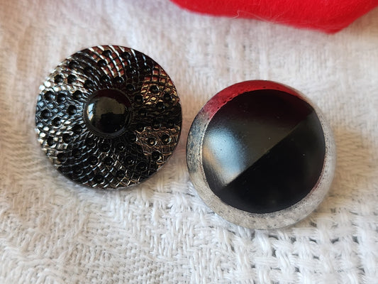 Duo  boutons anciens en verre noir argenté  1,8 cm D18C