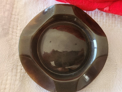Énorme bouton ancien art déco marron ombragé épais laiton 4,3 cm ref 3846