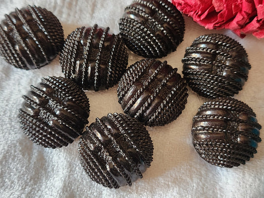 Lot 8 boutons vntage en résine marron 2,1 cm pied ref 2976