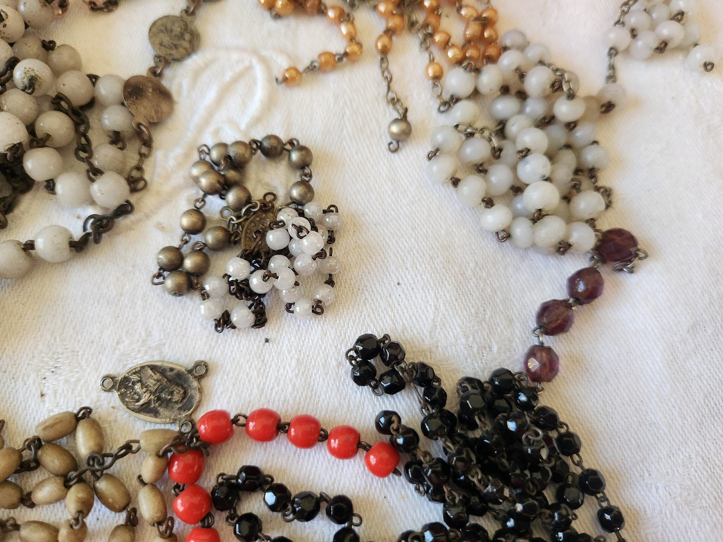 Lot 258 grammes  piece  chapelets anciens restauration listing en photo T1 n°7