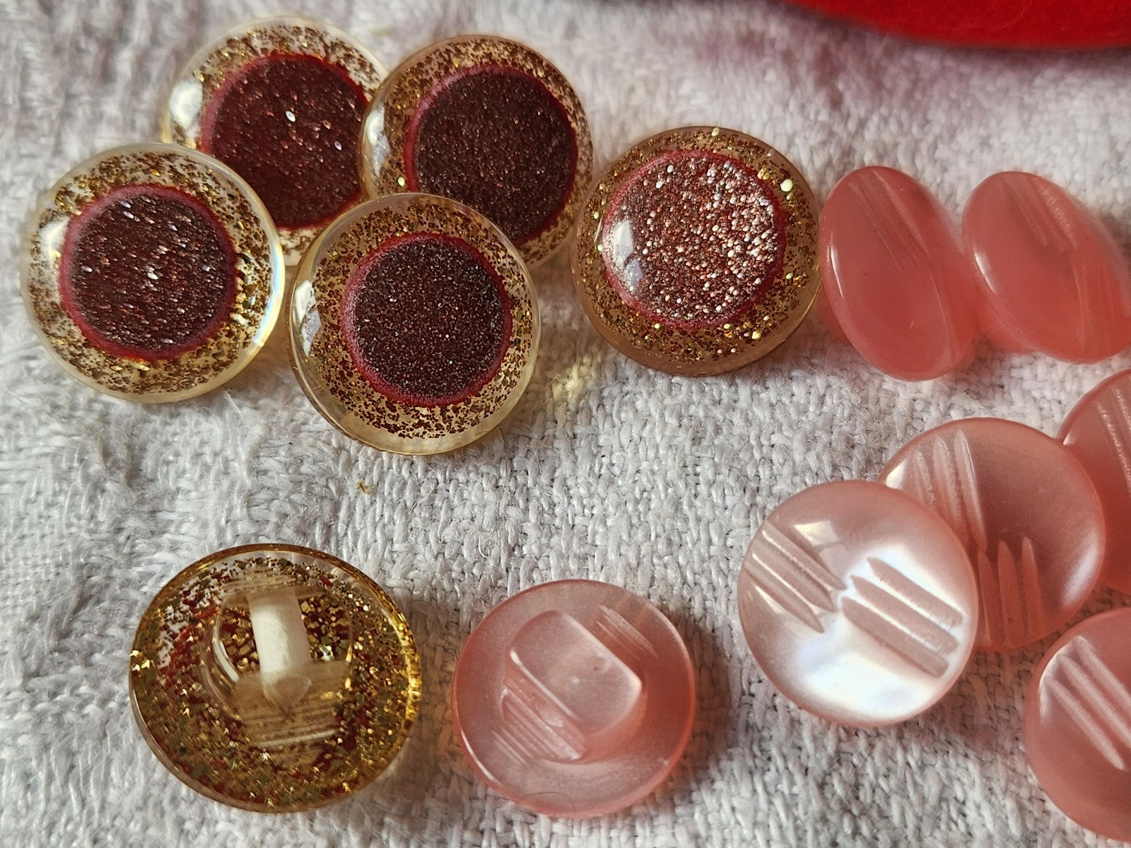 Lot 15 petits boutons vintage à pied rose 2 series 1,1 et 1,2 cm ref 230
