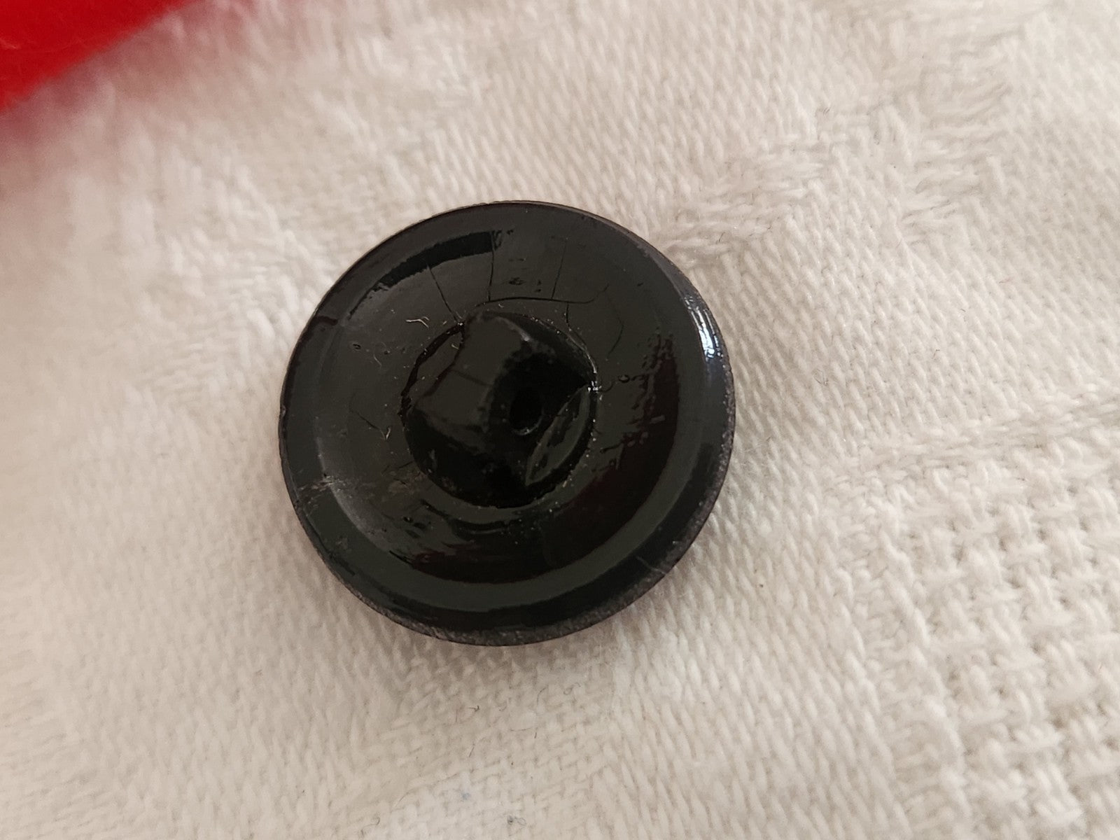 Bouton vintage en verre noir avec strass verre violet 18 mm ou   1,8 cm G19A