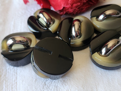 Lot 6 énormes boutons noir coup de coeur  3 cm pied ref 4964