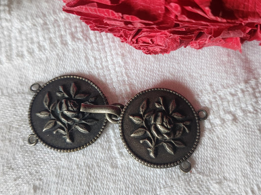 boucle de ceinture ancienne brandebourg motif rose  mignonne