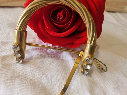 Enorme et lourde boucle de ceinture ancienne doré strass 7,5 sur 8,2 cm T7