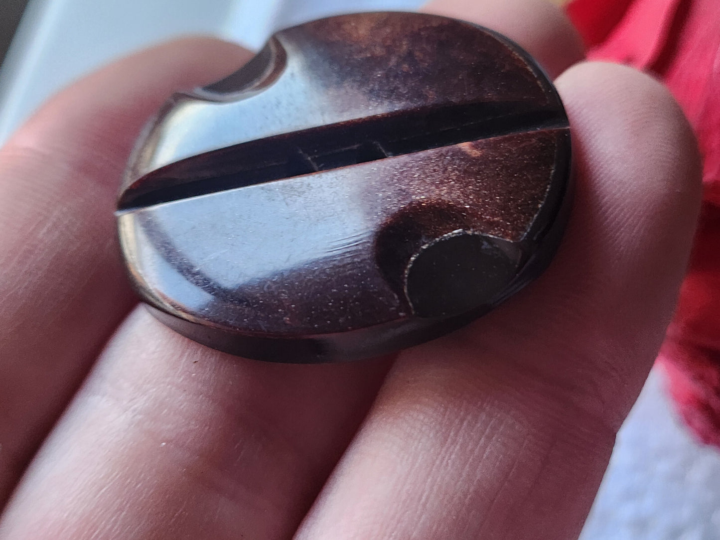 Gros bouton ancien marron bimatiere 3,1 sur 3,5 cm G12F