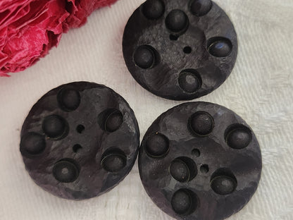Trio boutons vintage noir motif alveole  2,2 cm ref 0084