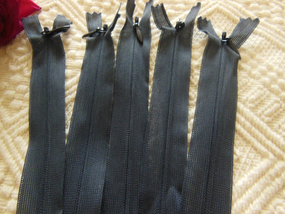 Lot 5 fermeture éclairs 20 cm invisible  non séparable teinte au choix