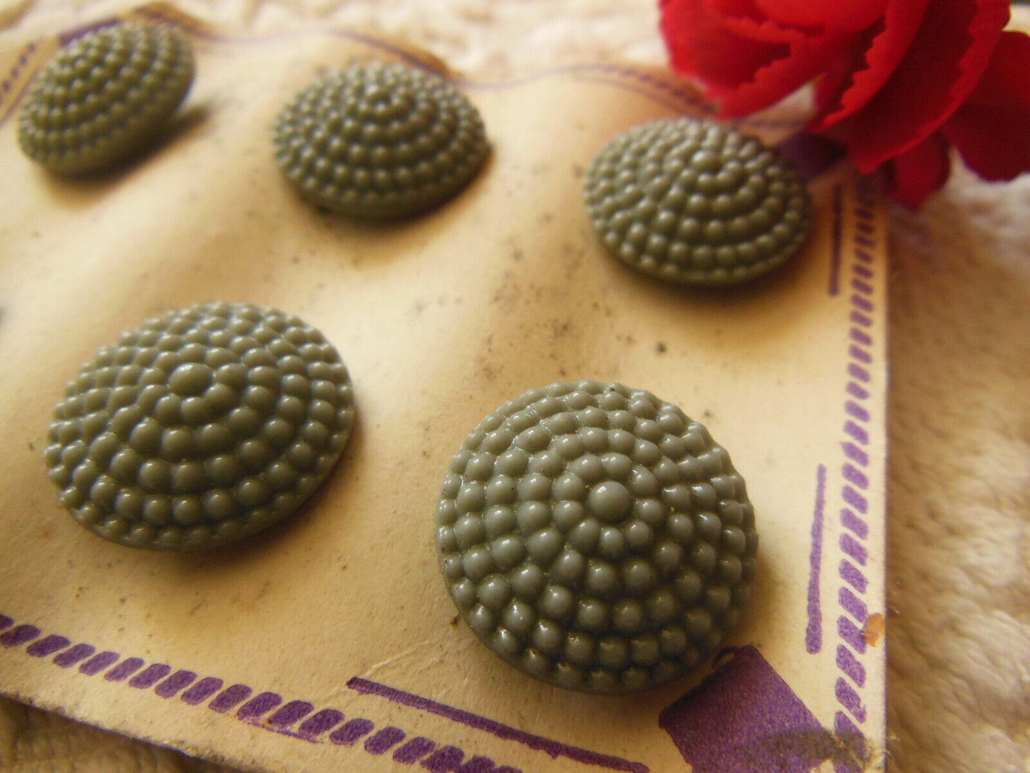 Lot 6 boutons anciens en verre picot gris année 40/50  1,7 cm T19 plaque 