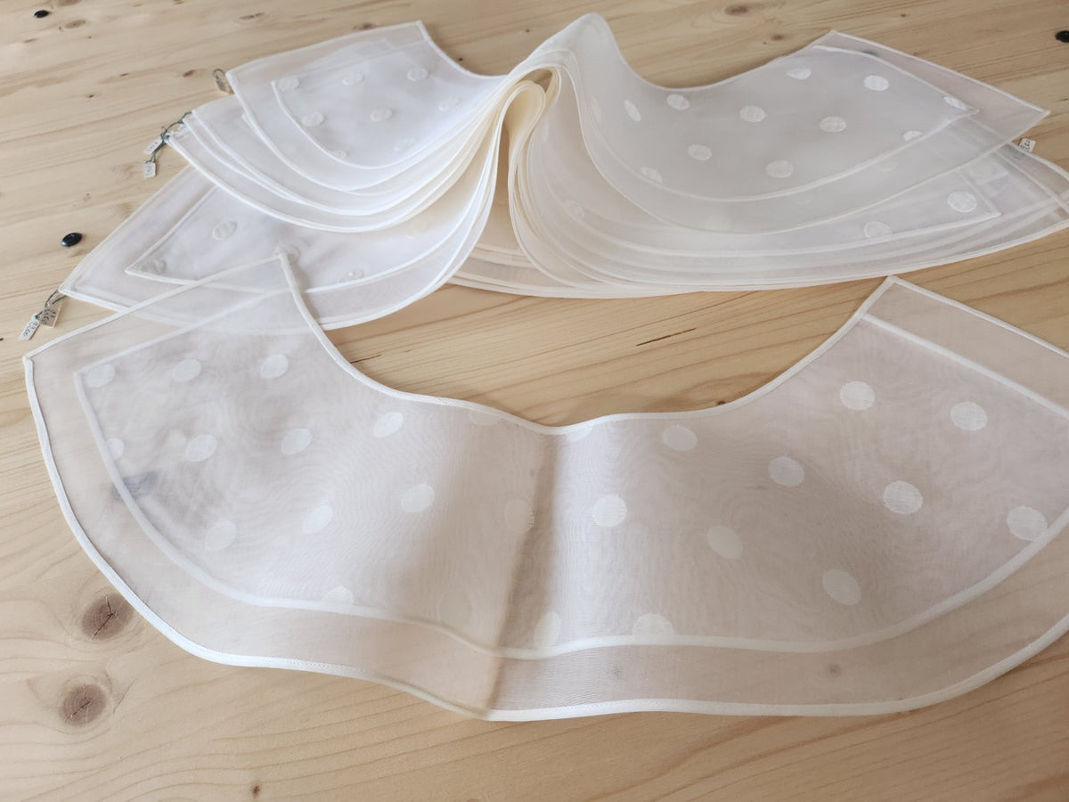 Lot de 10 col anciens larges vintage neuf étiquette théâtre reconstitution B8