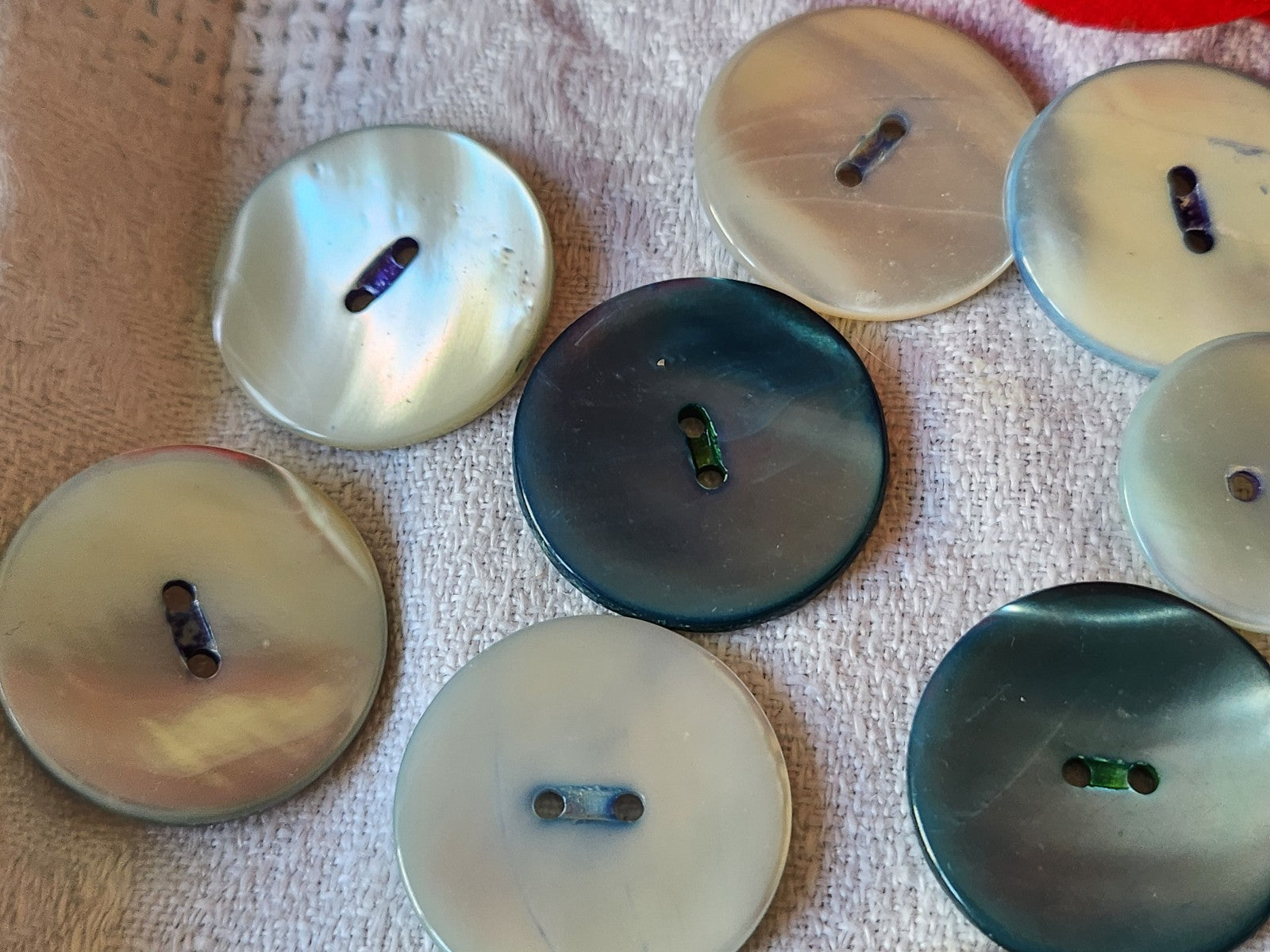 Lot 17 boutons en nacre vintage tons bleu 1,7 cm à 2,5 cm panaché ref 6126