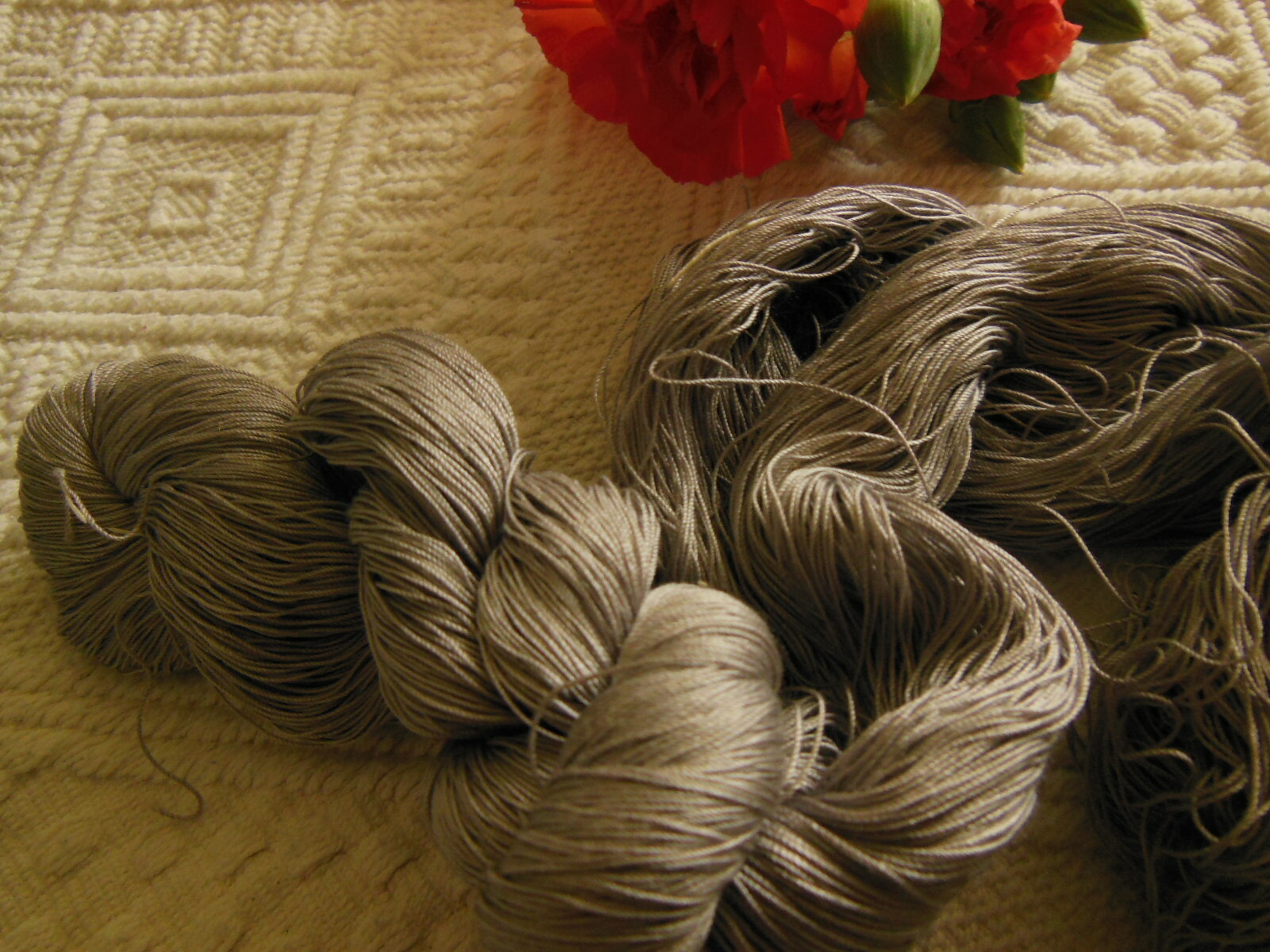 Gros écheveau ancien coton fil gris pour broderie  34 grammes jolie couleur  B7