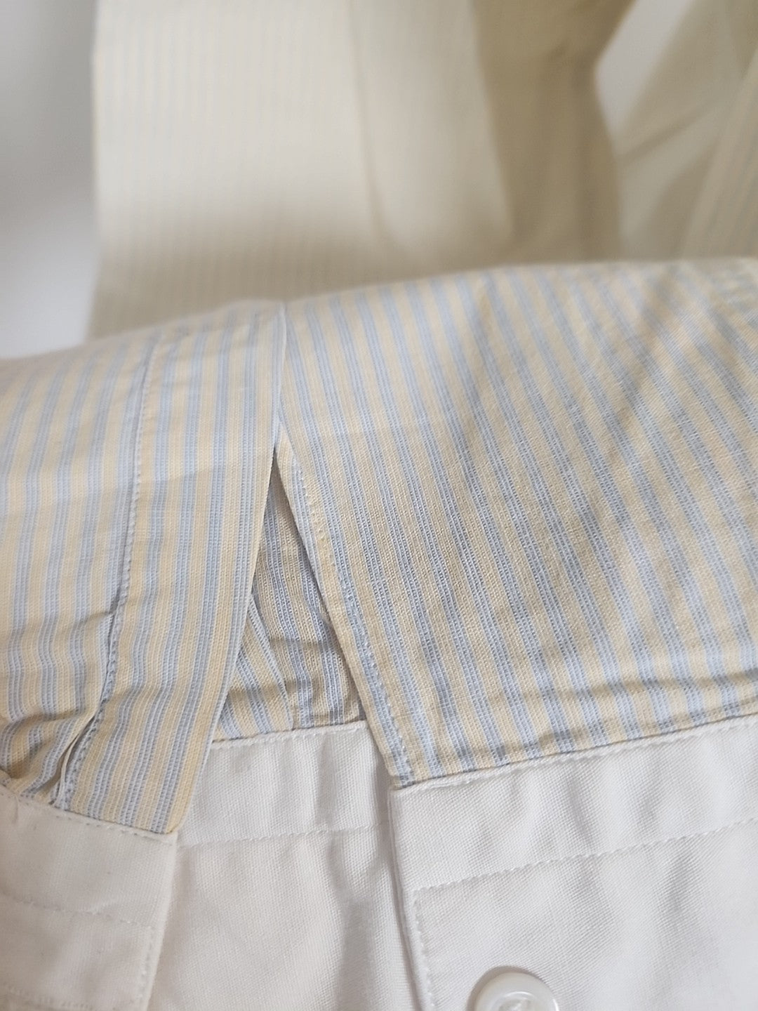 Pur vintage jolie chemise ancienne rayé jaune bleu 38? ref portant