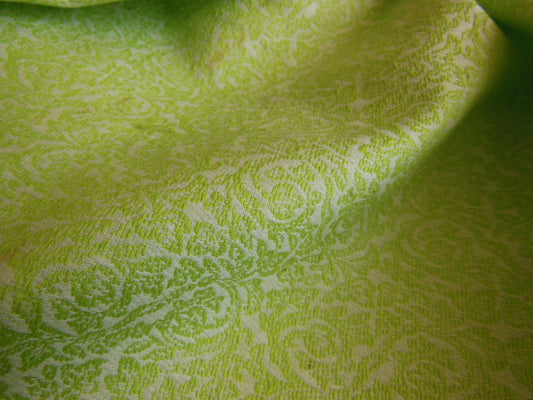 Ancien tissu motif vert fond blanc au métre sur 97 cm superbe