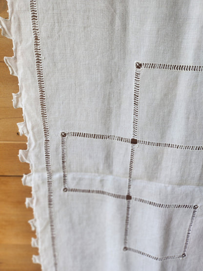 Ancienne nappe surnappe application jour  66 cm sur 88 B8