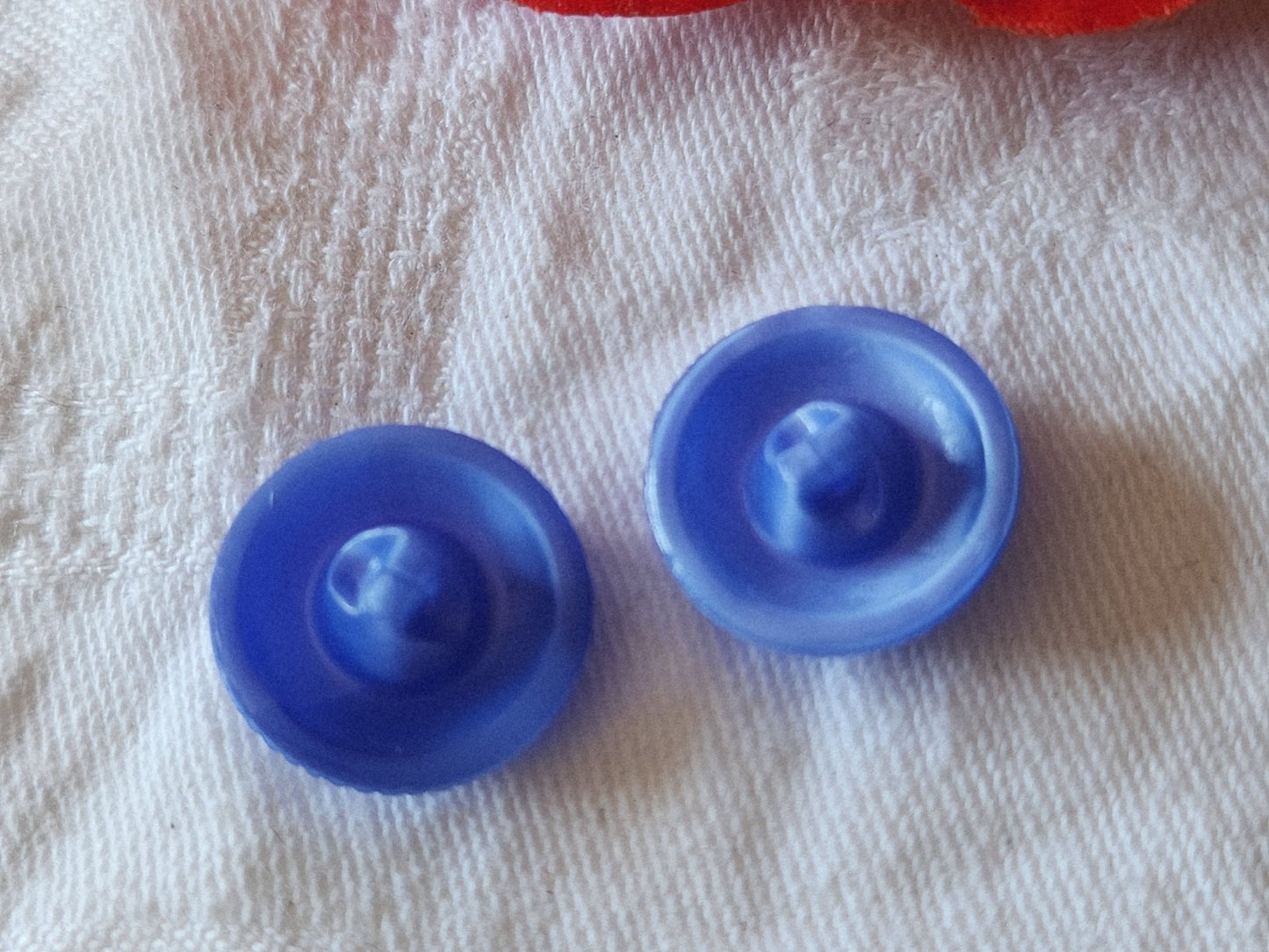 Duo boutons anciens en verre bleu collection  1,7 cm D4C