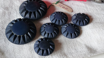 Lot 7 jolis boutons vintage bleu forme marguerite panaché 1,7 et 2 cm ref 1317