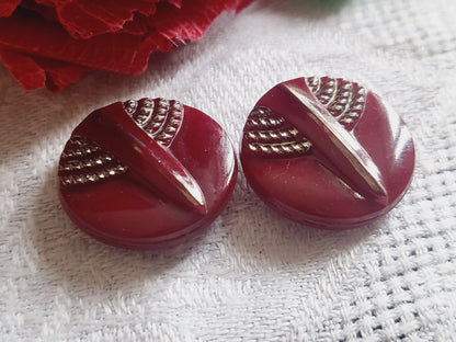 Duo boutons en verre rouge foncé argenté motif 1,8  cm  année 50 D9B