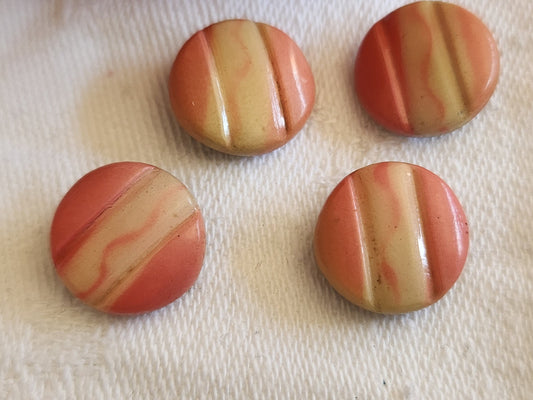 Lot 4 boutons anciens en celluloid  art deco rose 1,4 cm pied ref 1643