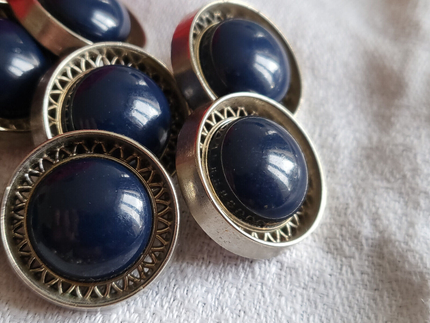 Lot 7 boutons vintage bleu superbe à pied argenté 2,2 cm ref 5657