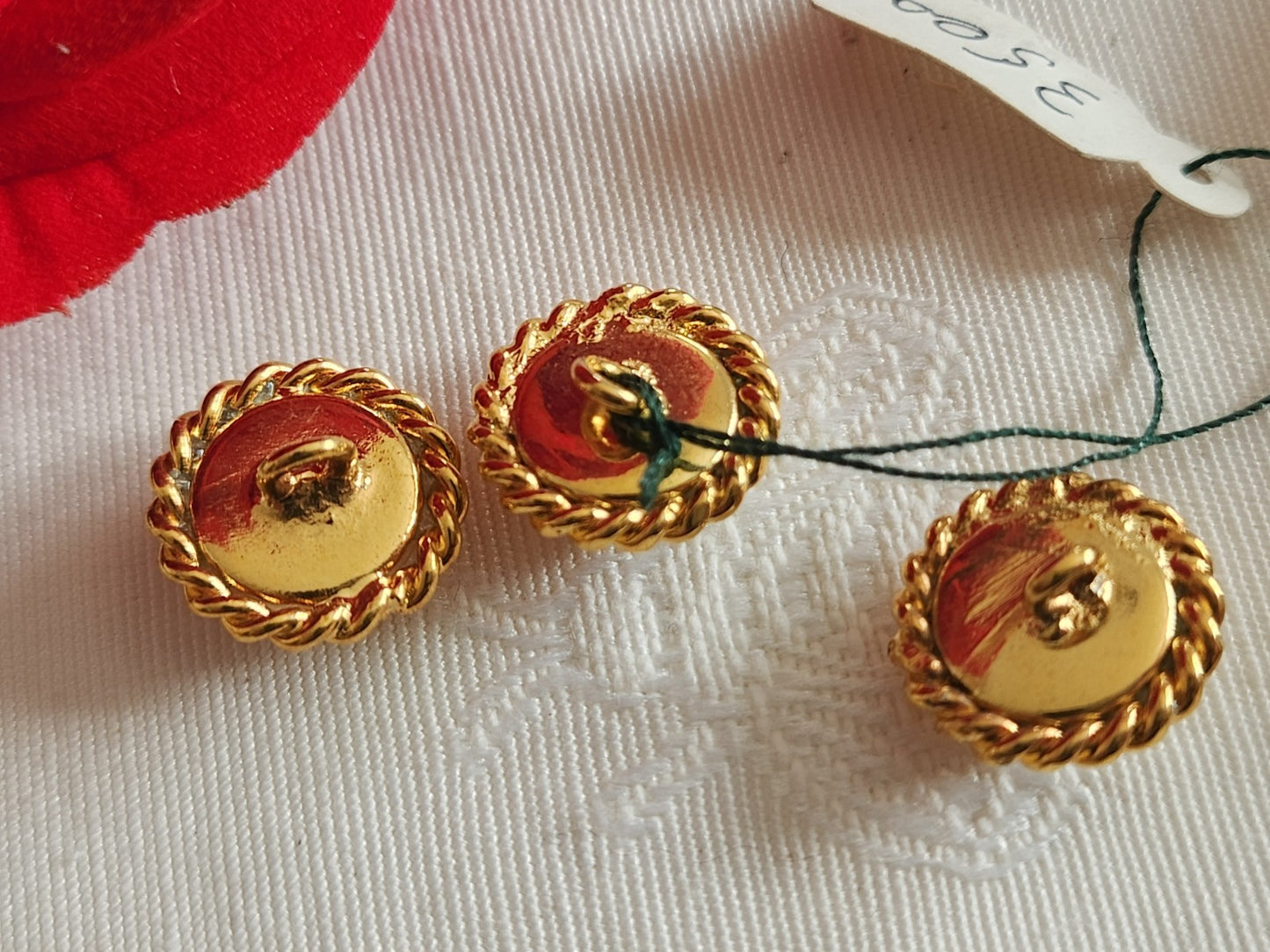 Trio boutons vintage en métal coeur nacré petit 1,3 cm pied  ou 13 mm  G7A