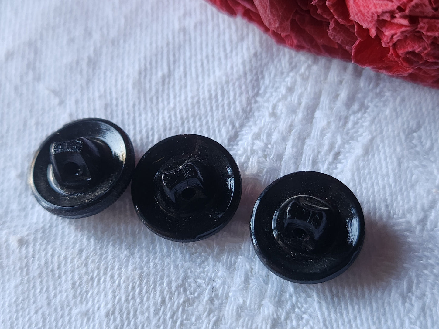 Trio jolis boutons anciens en verre panaché 1,3 cm D8D