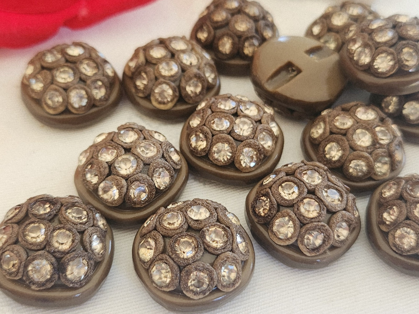 Lot  6 boutons vintage parurier résine strass marron pied 20 mm ou 2 cm ref 6293