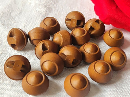 Lot 16 boutons vintage marron dome noisette pied petits 1,3 cm ref 1673