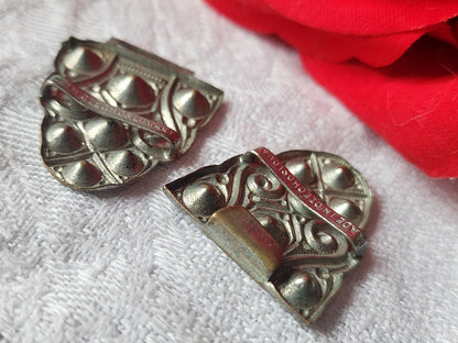 Ancienne boucle de ceinture en lmétal art deco à strasser 2,3 sur 4 cm