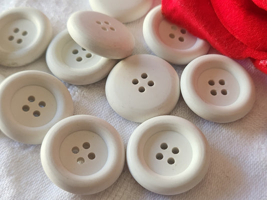 Lot 10 boutons vintage crème mat blanc 2,2 cm à trous ref 6134