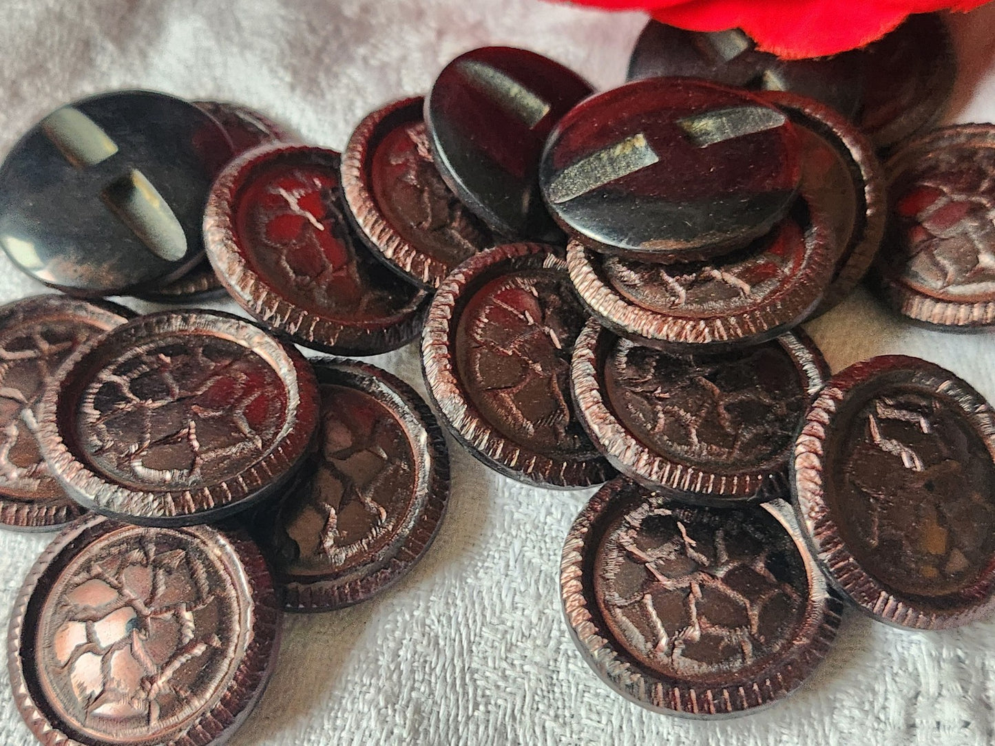 Lot 10 boutons vintage marron effet craquelé pied 2,2 cm ref 5830