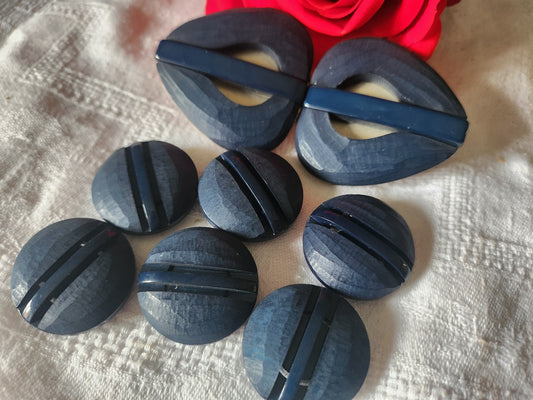 Rare Boucle de ceinture avec ses 6 gros boutons assortis bleu  T1