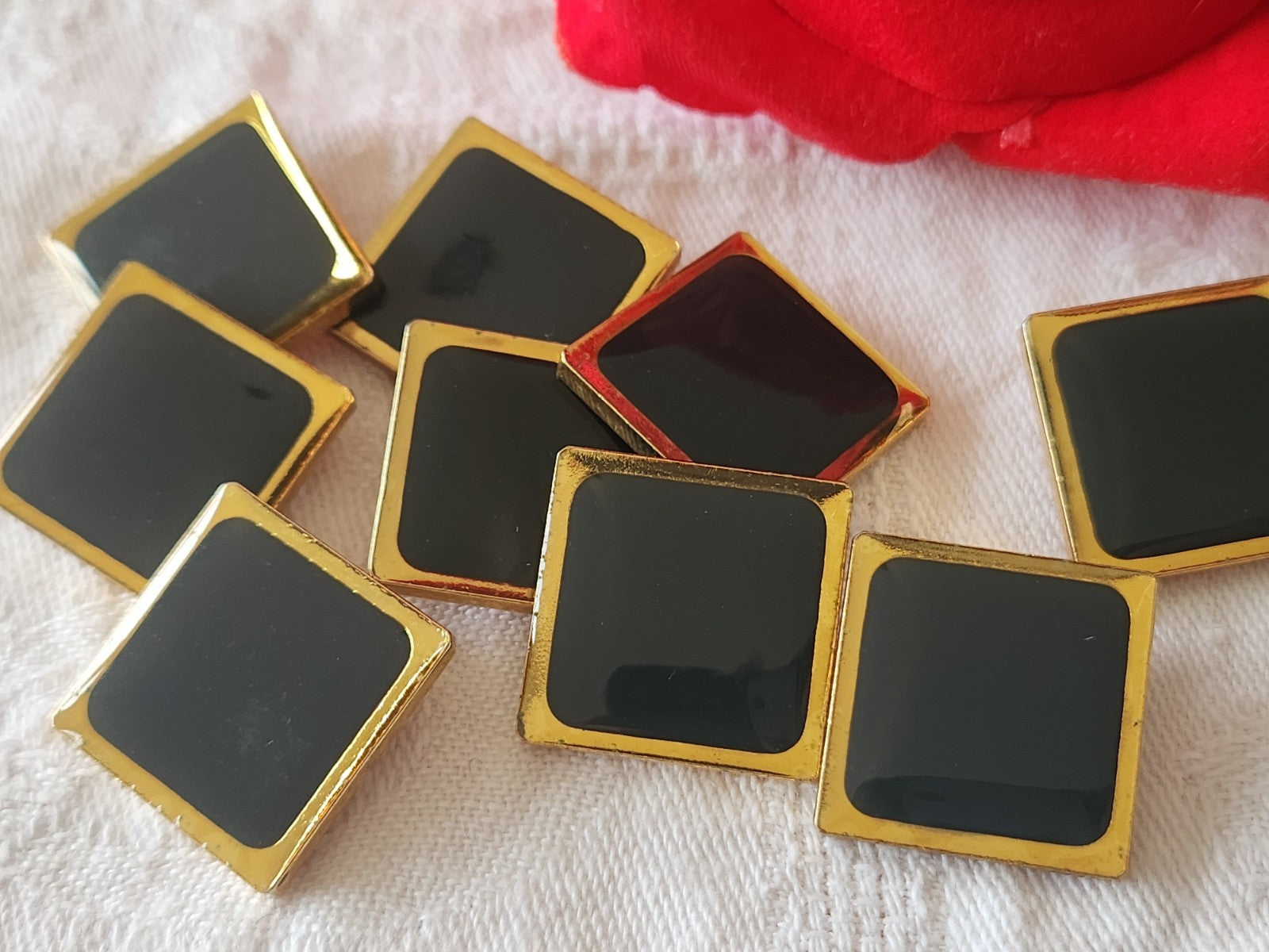 Lot 9 boutons vintage en metal gris carré doré pied 2 cm ou 20 mm ref 6421